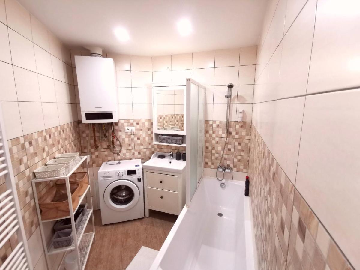 Cozyhome The Castle Apartment - Spacious, Quiet, High Ceiling Bratislava Dış mekan fotoğraf
